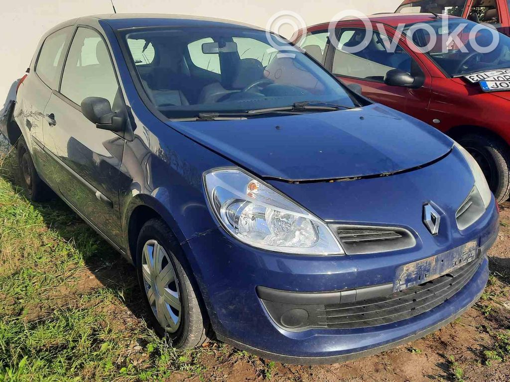 Clio III Clio  8200475909
