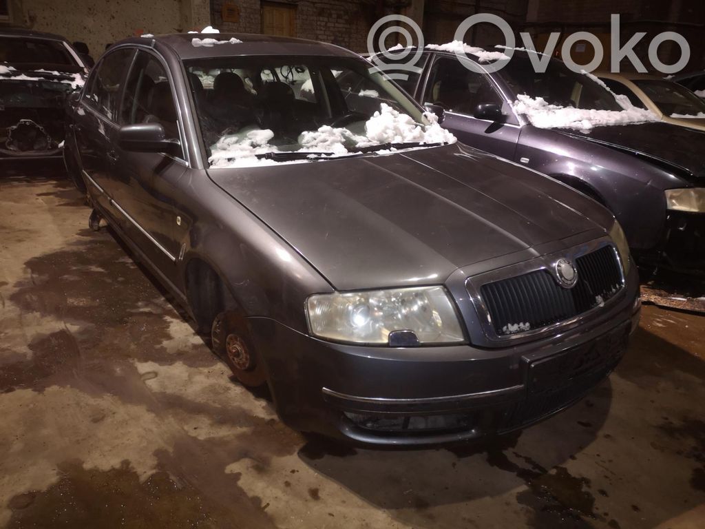 Superb B5 (3U) Superb  4B0199307F