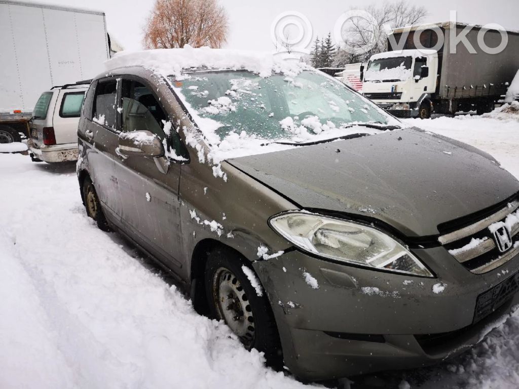 FR-V FR-V  LHD