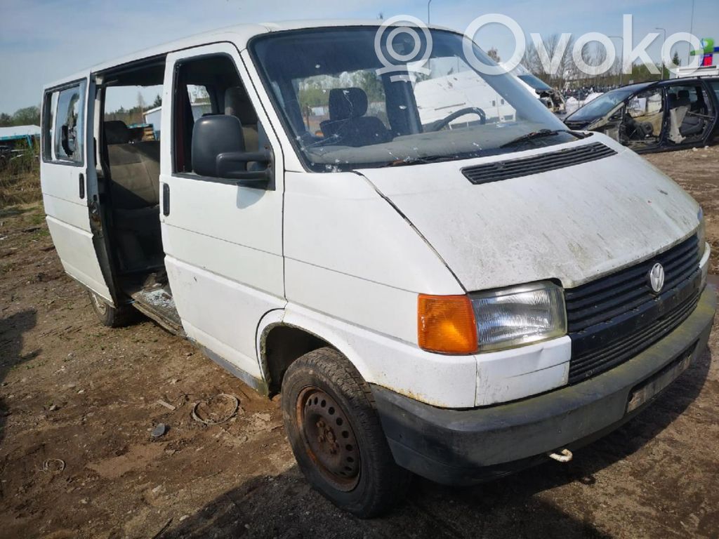 Transporter - Caravelle T4 Transporter/Caravelle  VW2567FR
