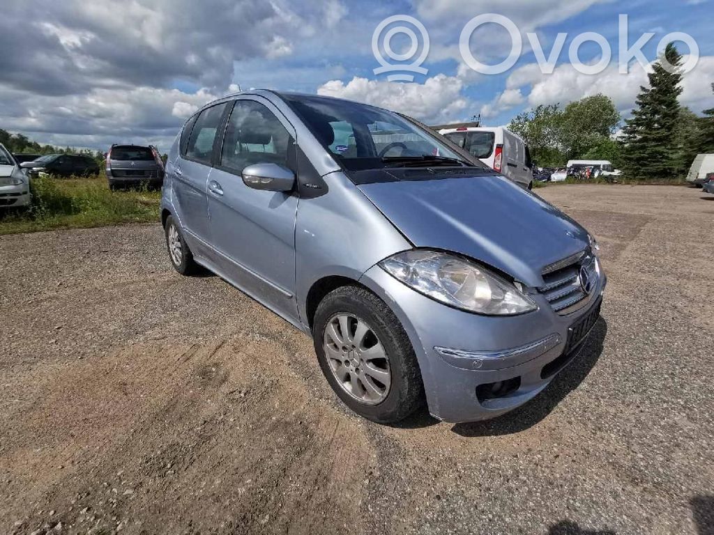 A W169 A-class  1698608185
