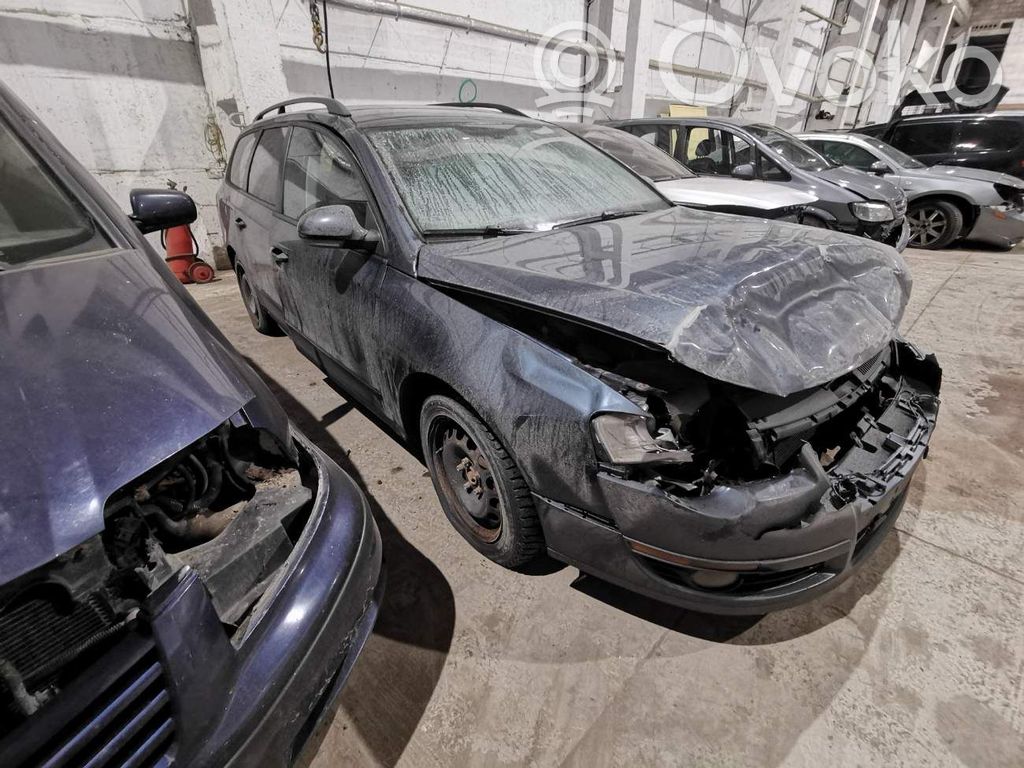PASSAT B6 Passat  687435