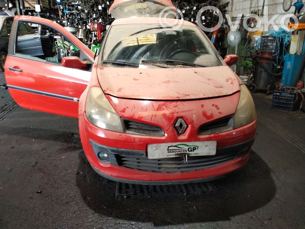 Clio II Clio  E32353