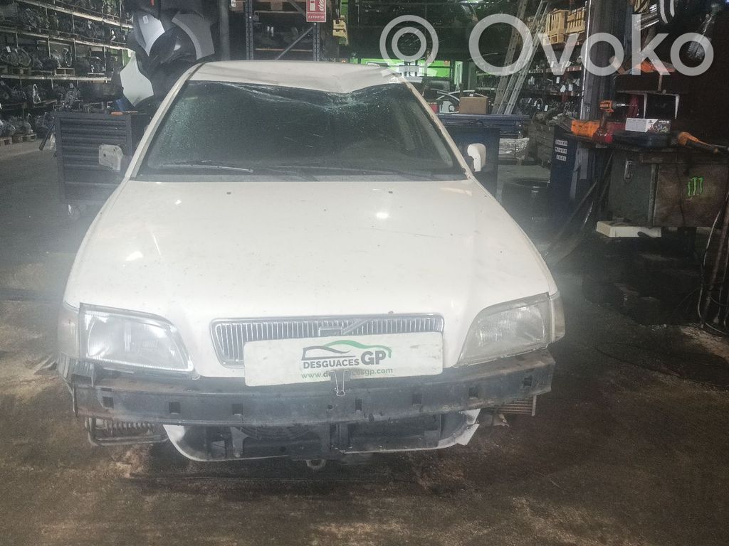 S40, V40 S40, V40  8251640