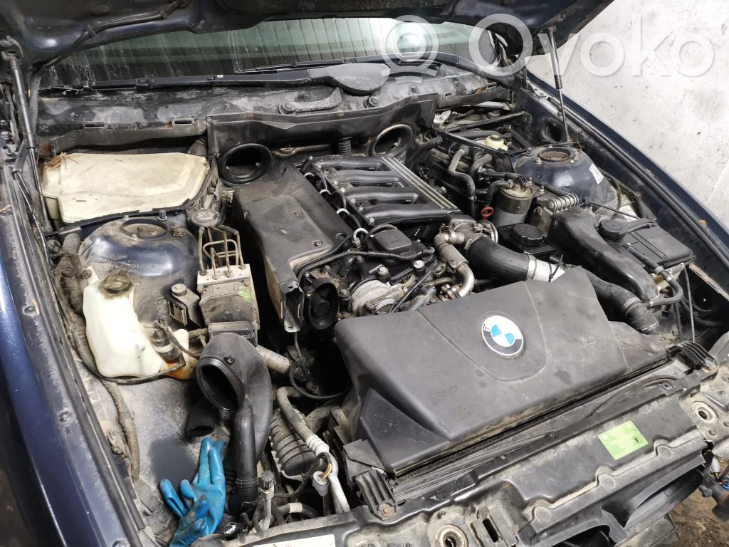 5 E39 Series 5  6751582