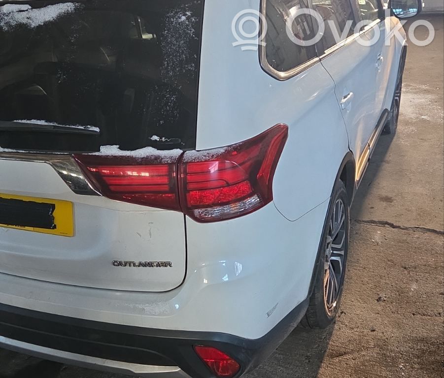 Outlander Outlander  1530A111