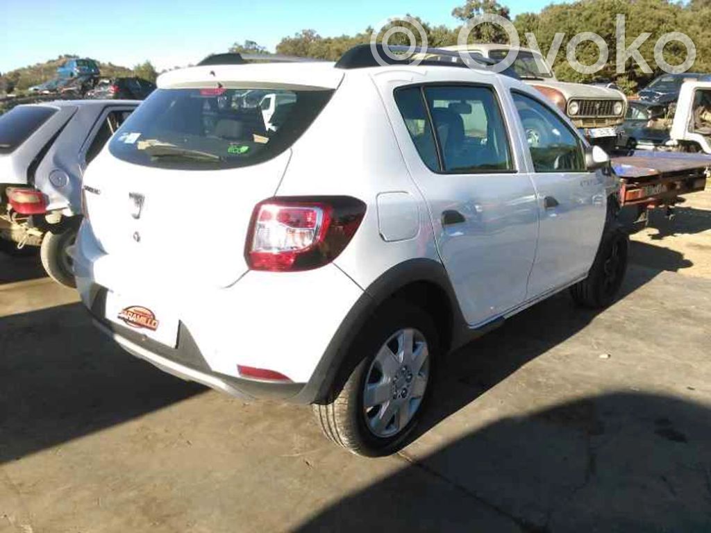 Sandero Sandero, Sandero Stepway