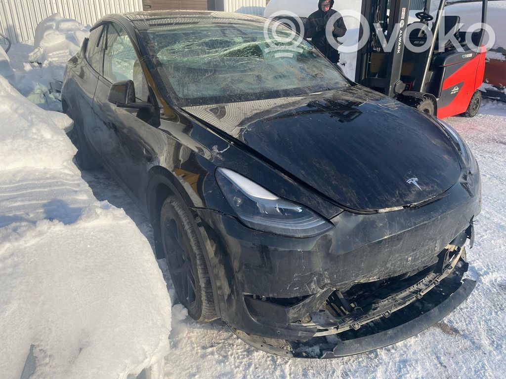 Model Y Tesla Model Y  162821659A