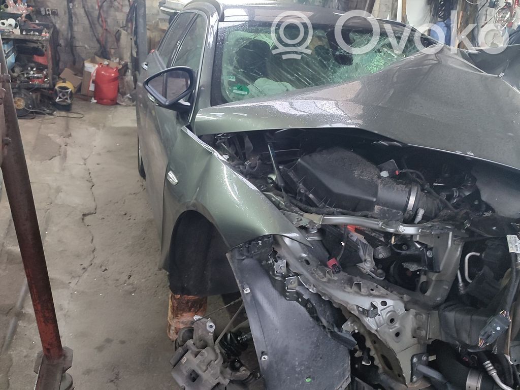 Insignia B Insignia  24285504