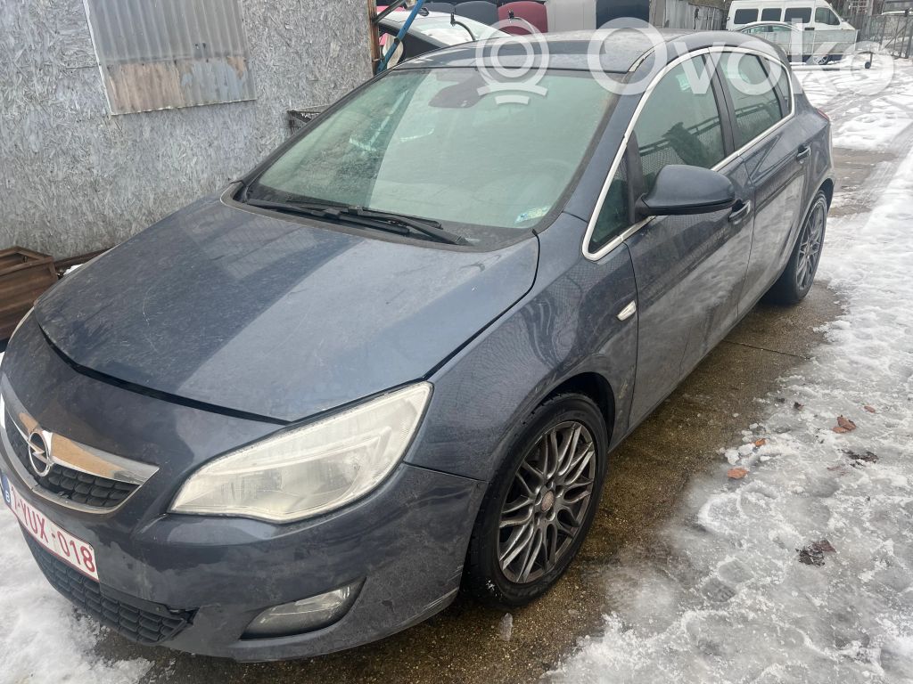Astra J Astra  13248546