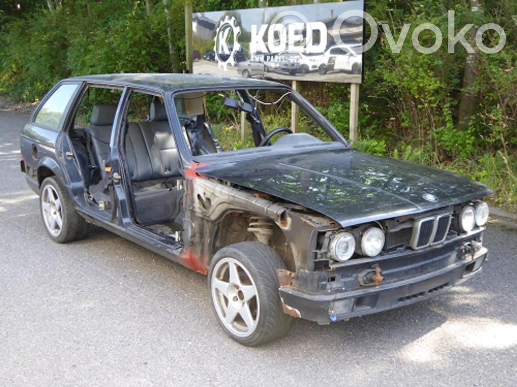 3 E30 Series 3  51161965779