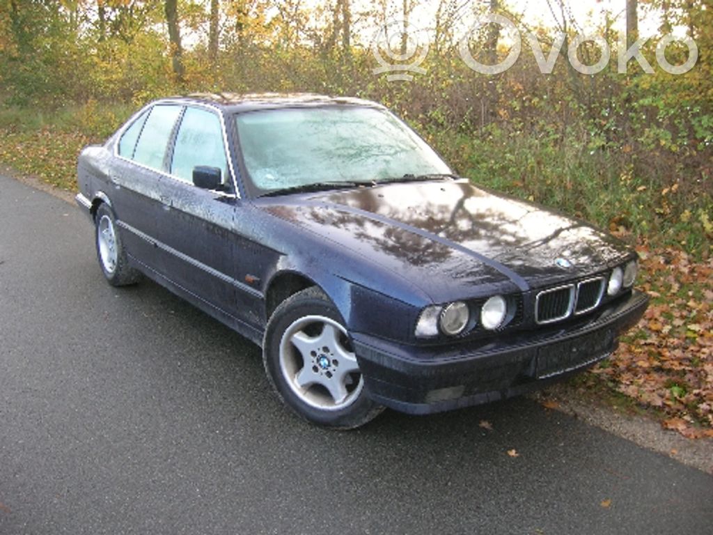 5 E34 Series 5  11001247610