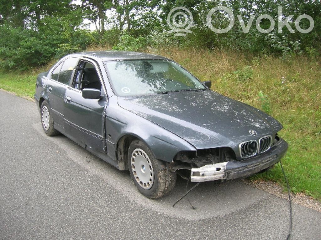 5 E39 Series 5  65128361453
