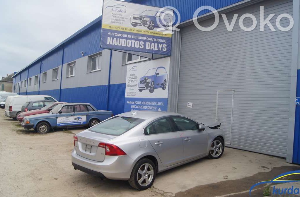 S60 S60  30774570