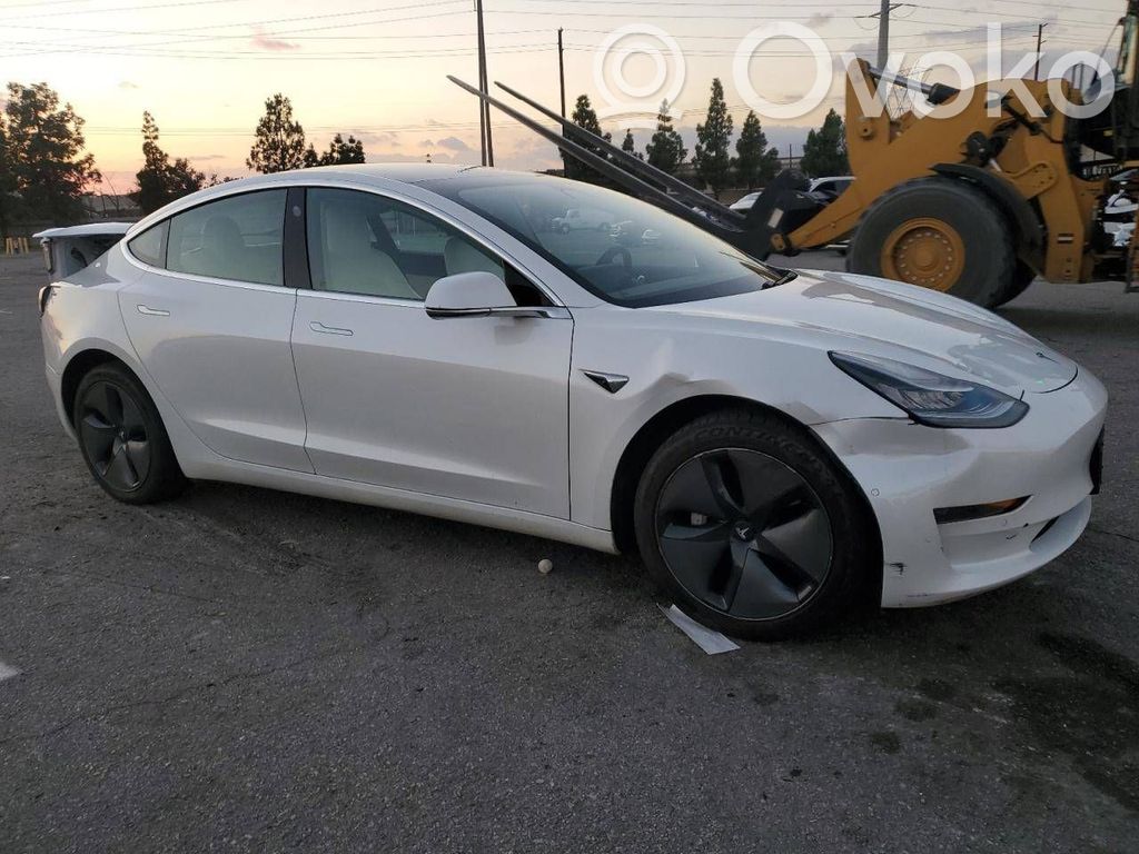 Model 3 Tesla Model 3  104444400A