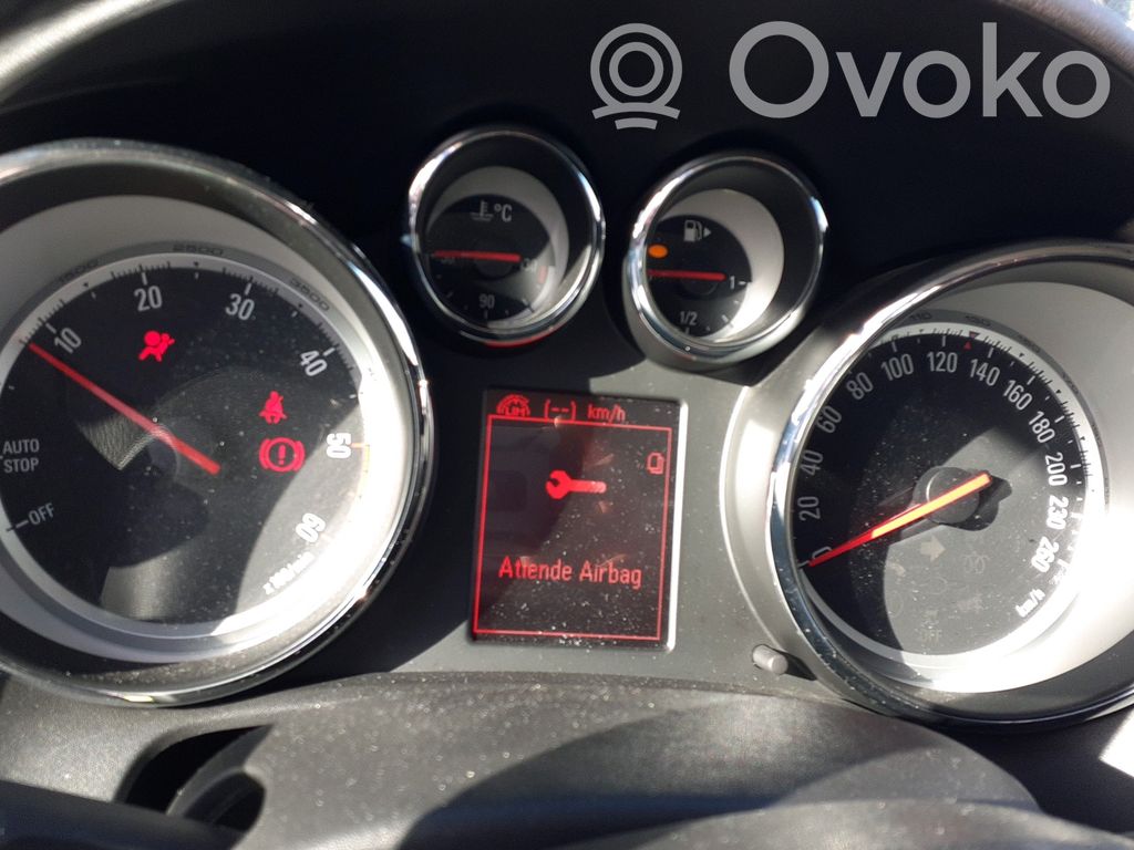 Astra J Astra  13586366