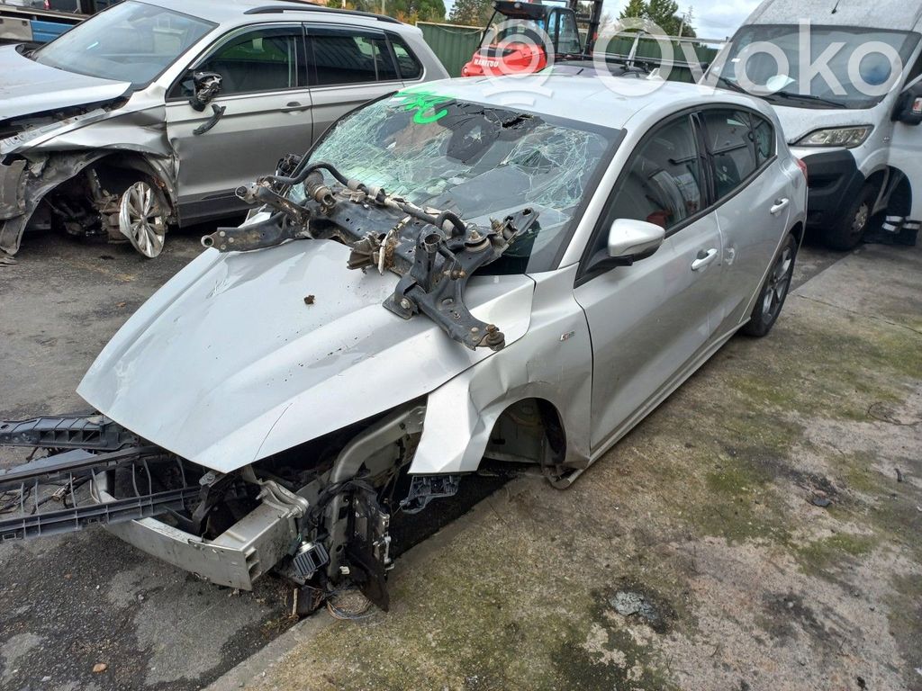 Focus Focus  2430314