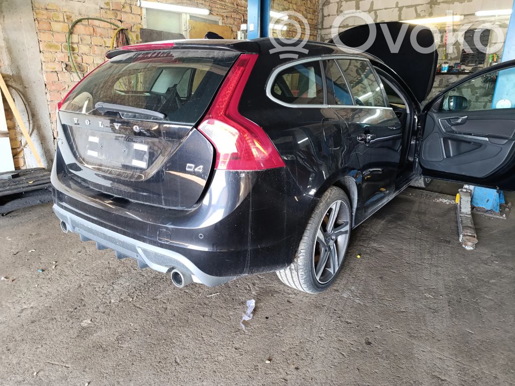 V60 V60, V60 Cross Country  30795271