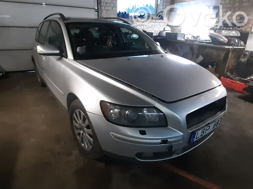 V50 V50  30678917