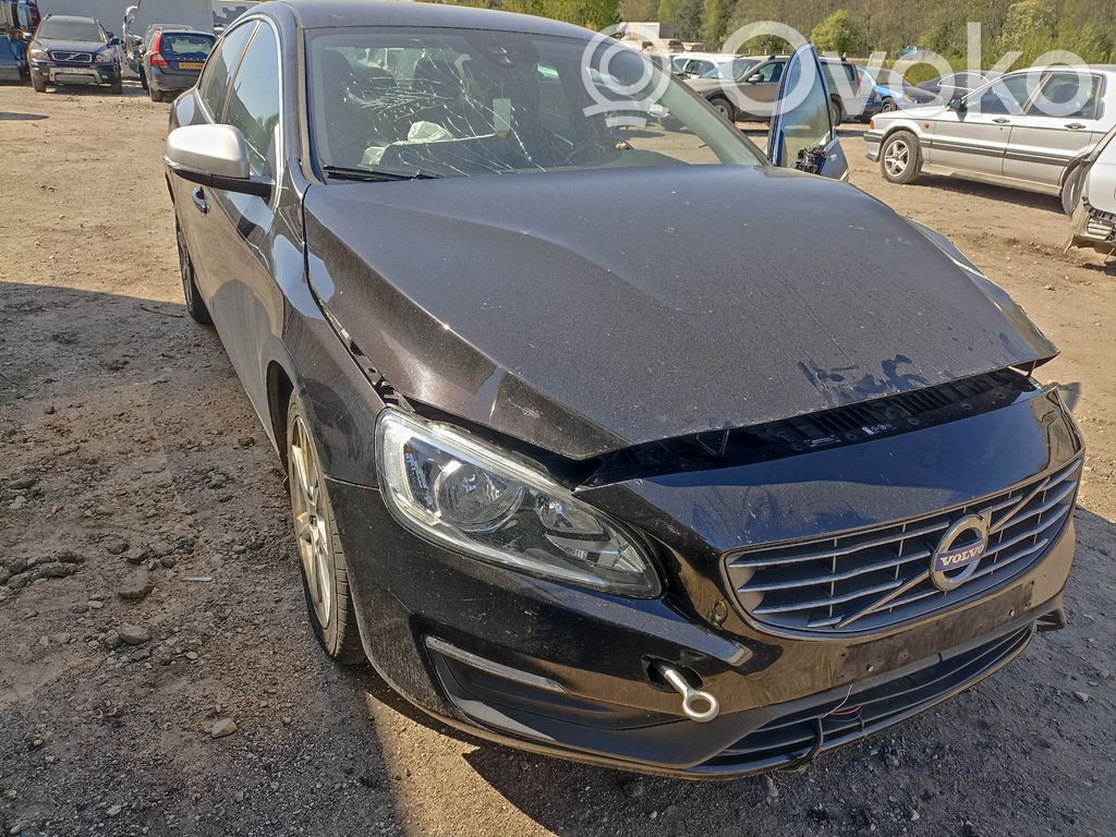 S60 S60  31330138