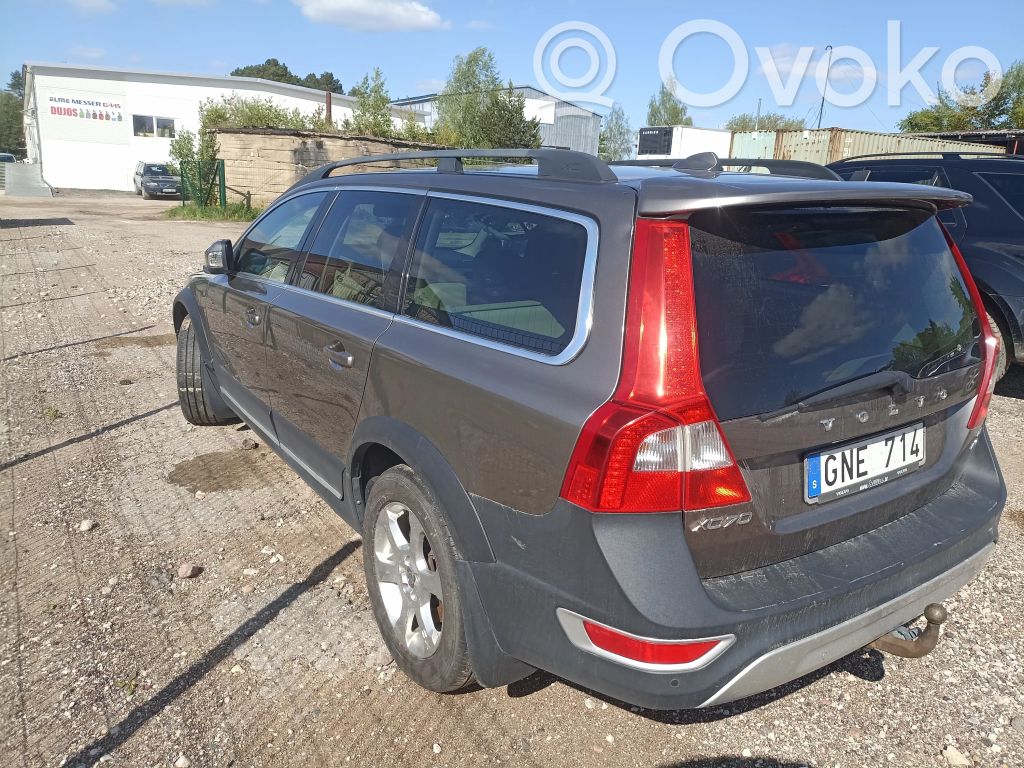 XC70 XC70  P30759119