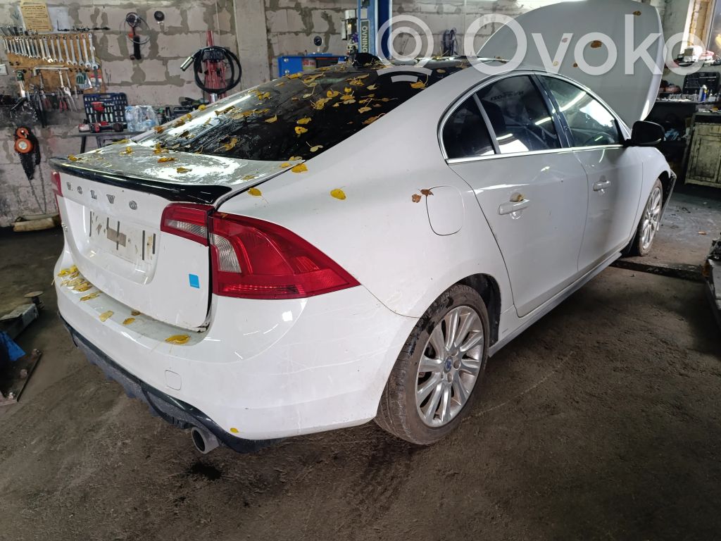 S60 S60  30783201