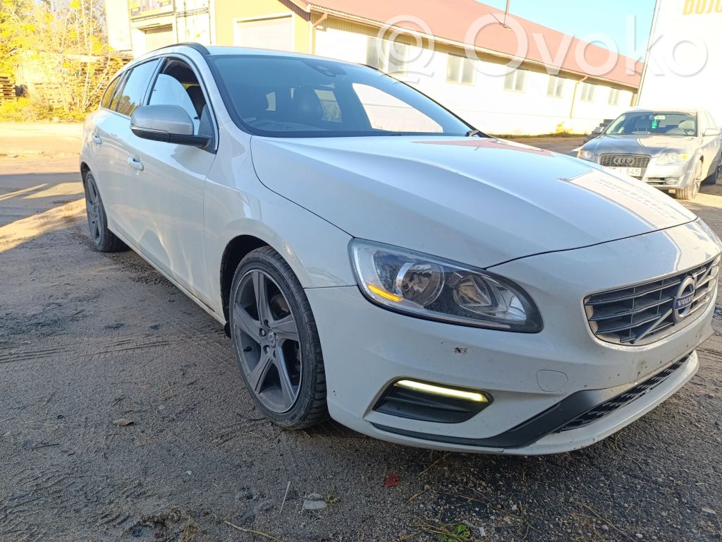 V60 V60, V60 Cross Country  31284