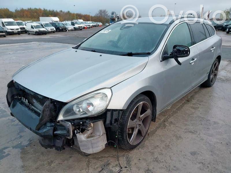 V60 V60, V60 Cross Country