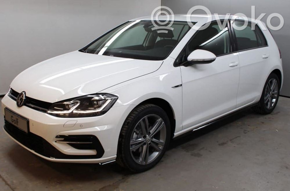 Golf VII Golf  5Q0937085BS