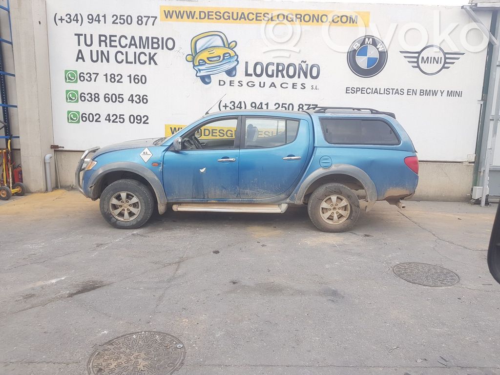 L200 L200, L300, L400 Space Gear  MN171302