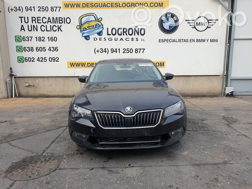 Superb B8 (3V) Superb  5Q0614517CT