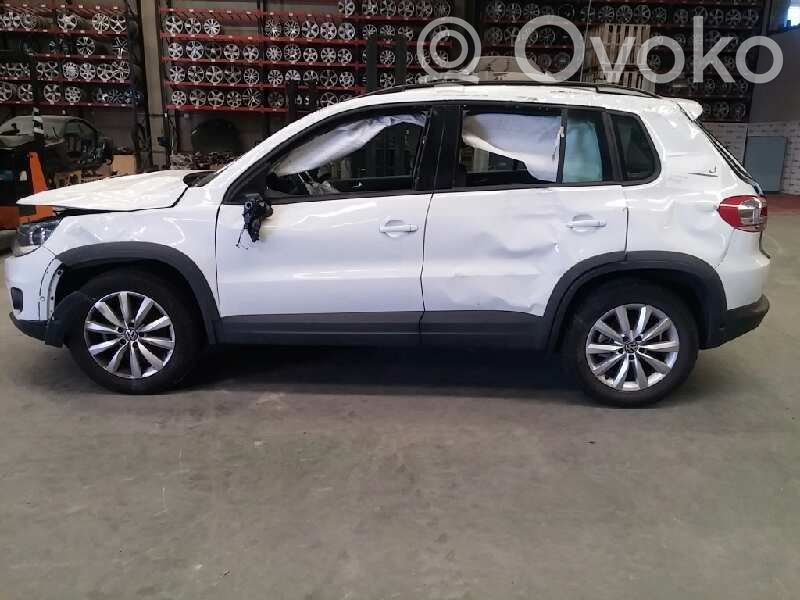 Tiguan Tiguan  5N0837205M