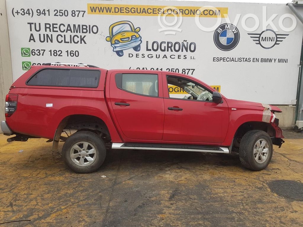 L200 L200, L300, L400 Space Gear  3815A582