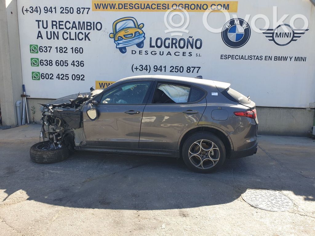 Stelvio Stelvio  50563997