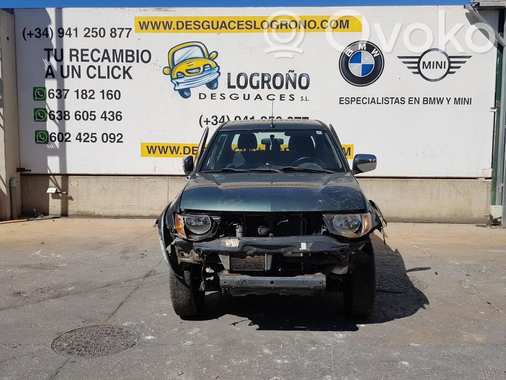 L200 L200, L300, L400 Space Gear  4010A014