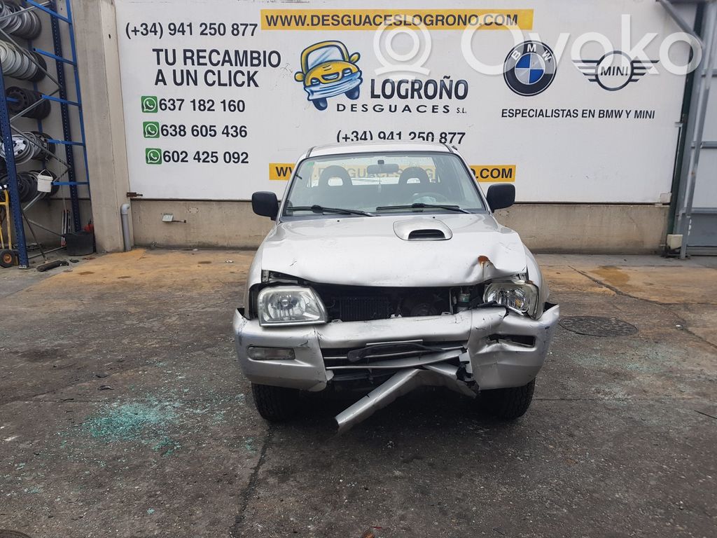 L200 L200, L300, L400 Space Gear  MB860830