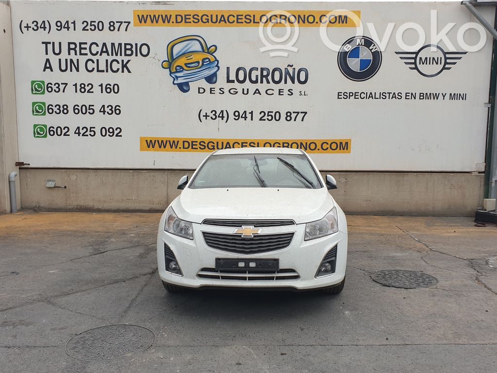 Cruze Cruze  13401129