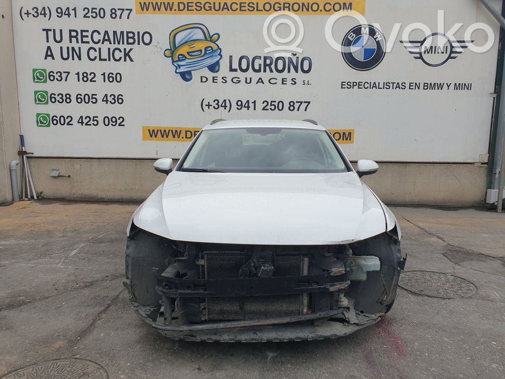 PASSAT B8 Passat  3G0035643