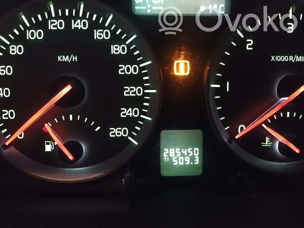 C30 C30  1042103513