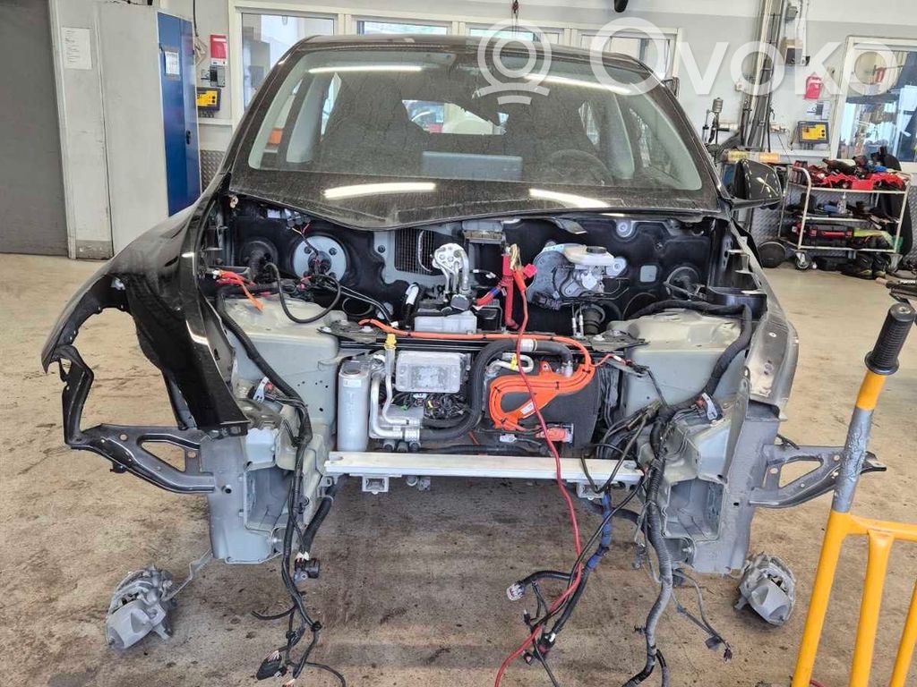Model Y Tesla Model Y  180743700A