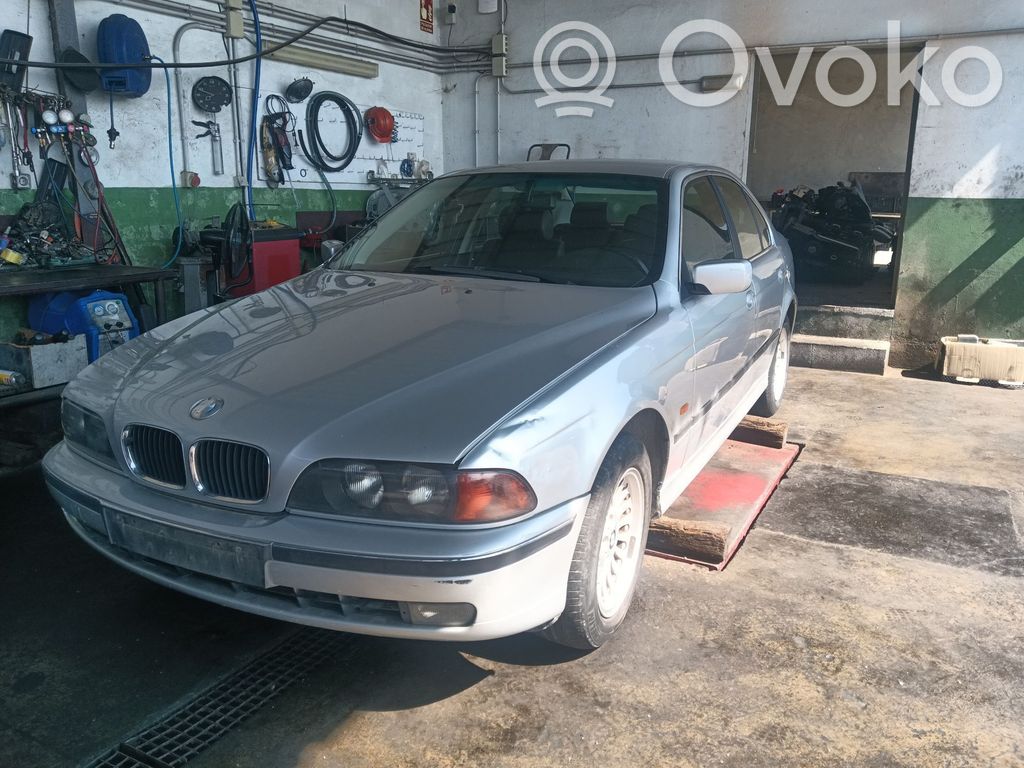 5 E39 Series 5  1095749