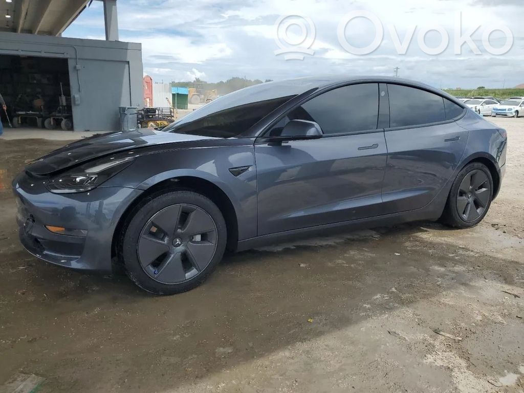 Model 3 Tesla Model 3  109282000C