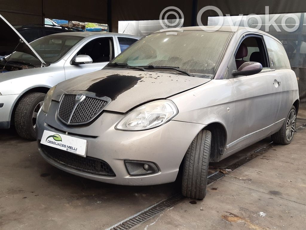 Ypsilon Ypsilon  735436585