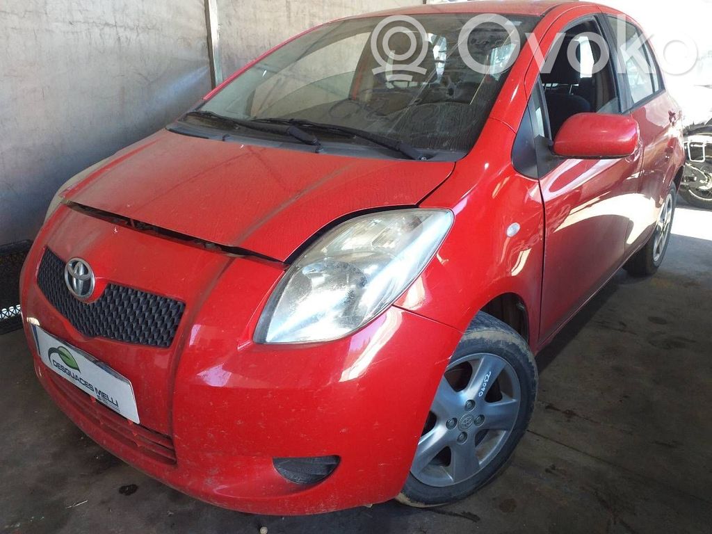 Yaris Yaris  236700N030