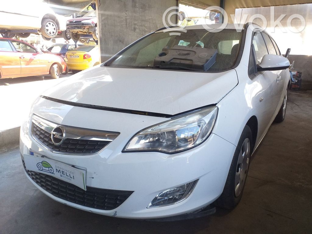 Astra J Astra  13505725