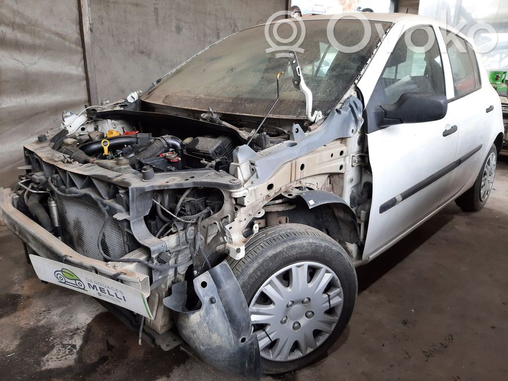 Clio III Clio  8200471885
