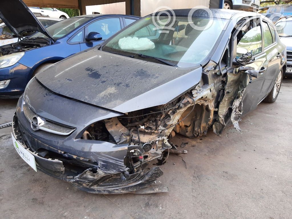 Astra J Astra  13440346