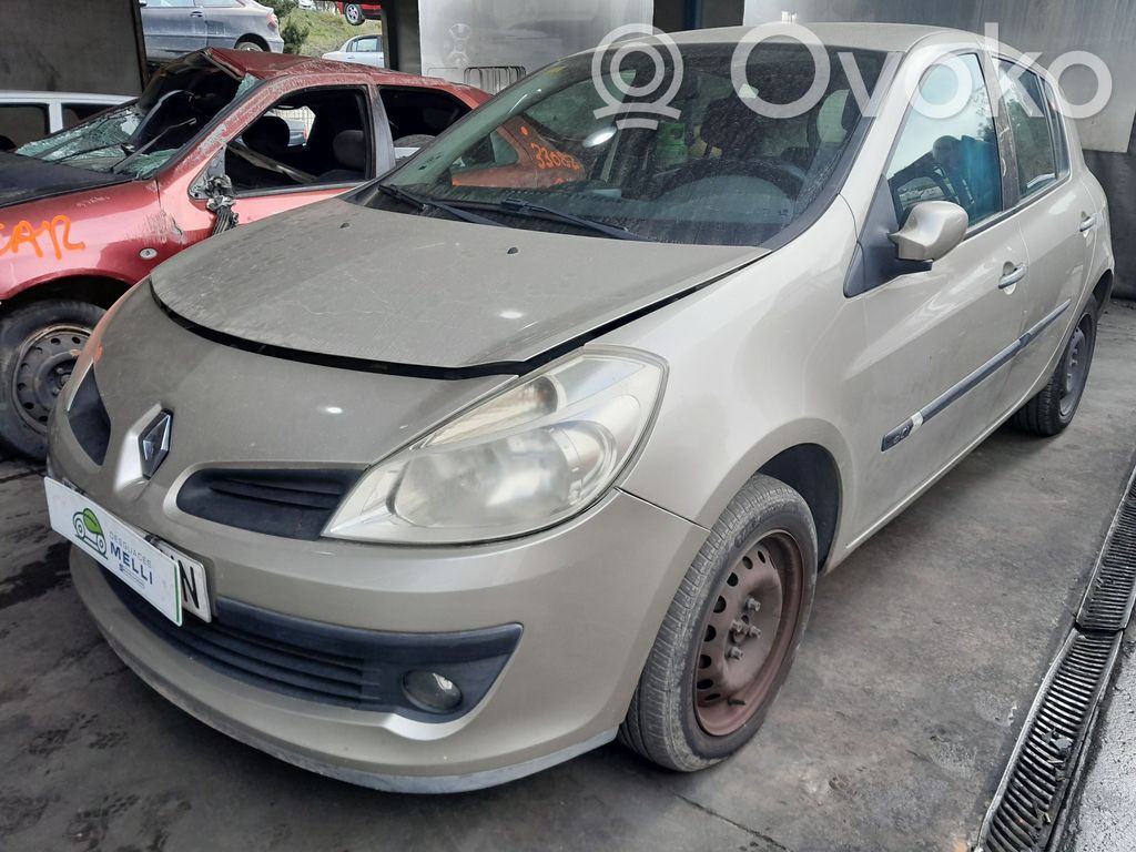 Clio III Clio  8200475692