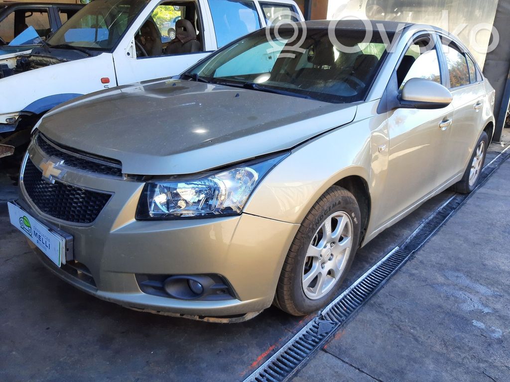 Cruze Cruze  96845904