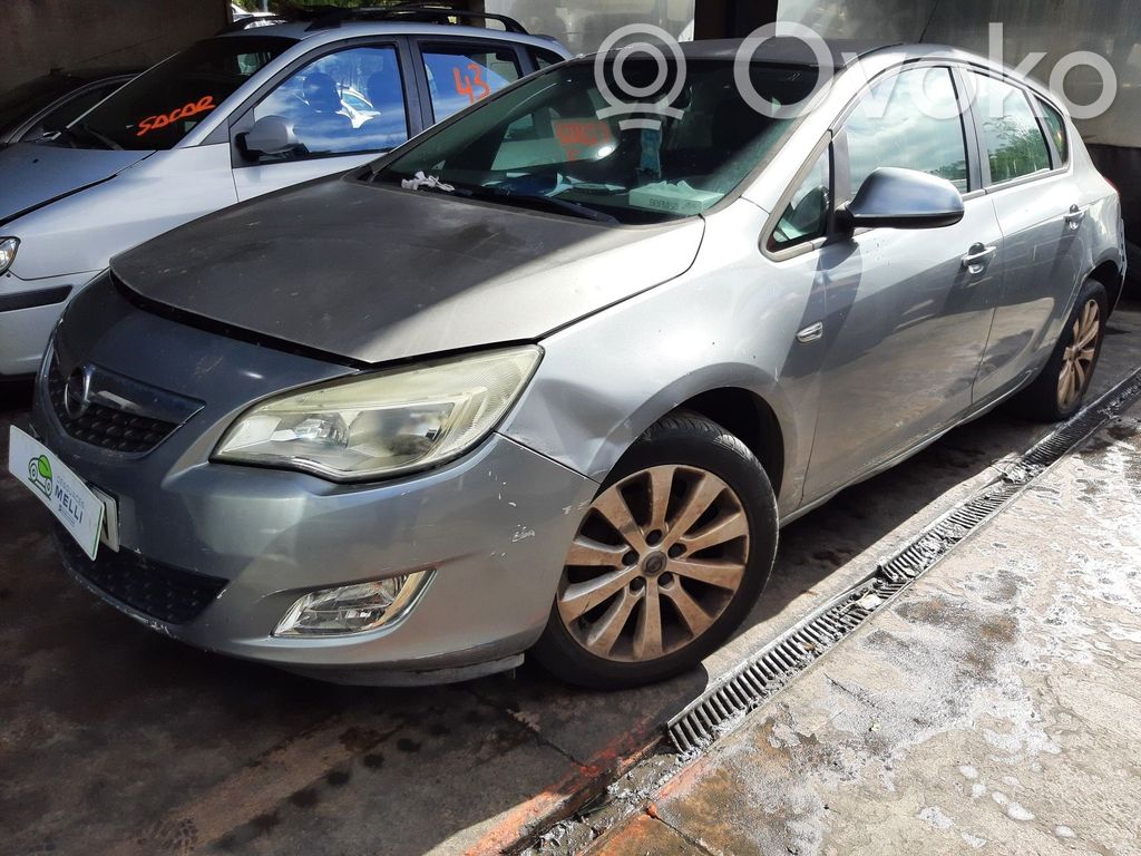 Astra J Astra  13250332